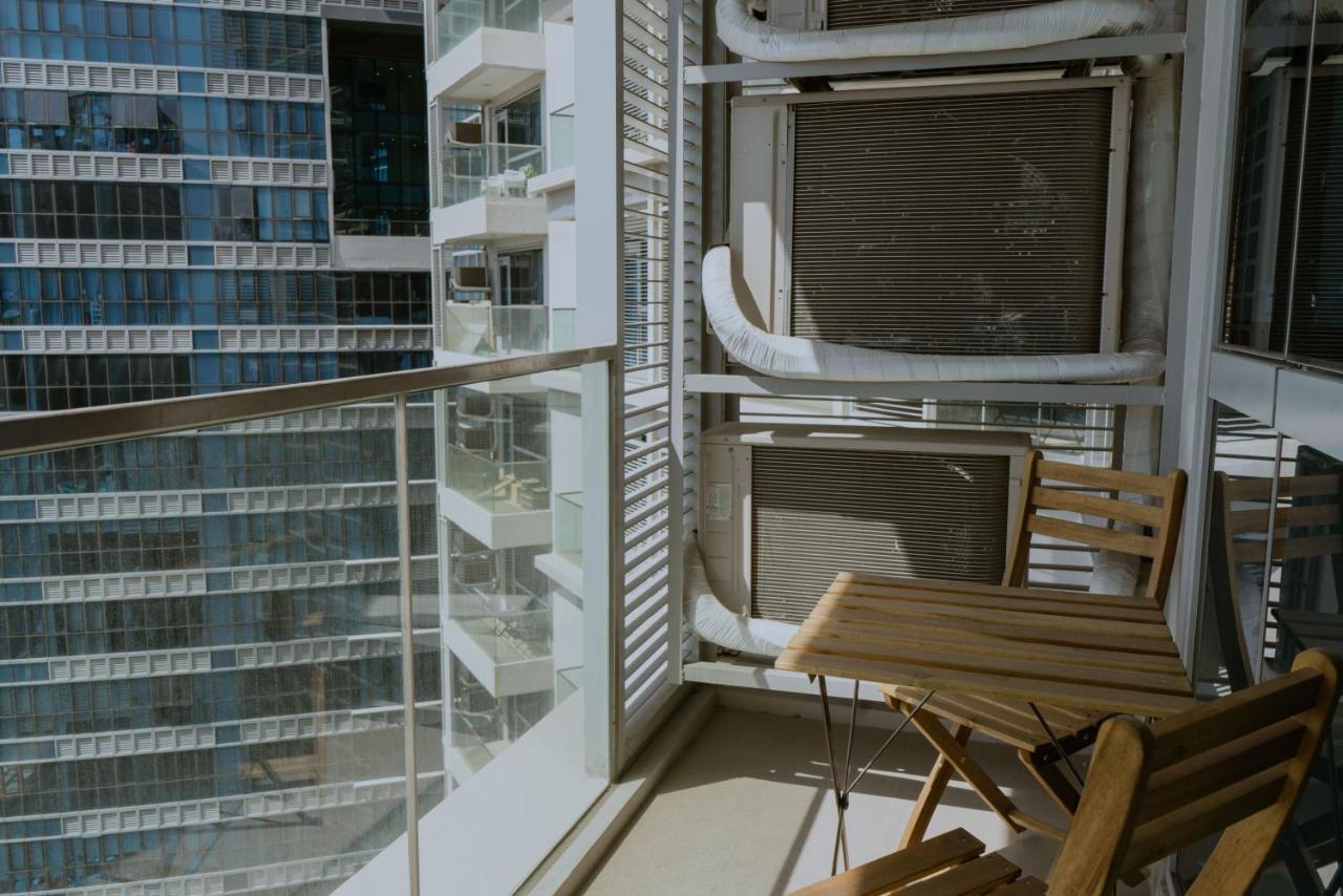 Uptown Parksuites Apartments Tower 2 Bgc By Ph Staycation Manila Esterno foto