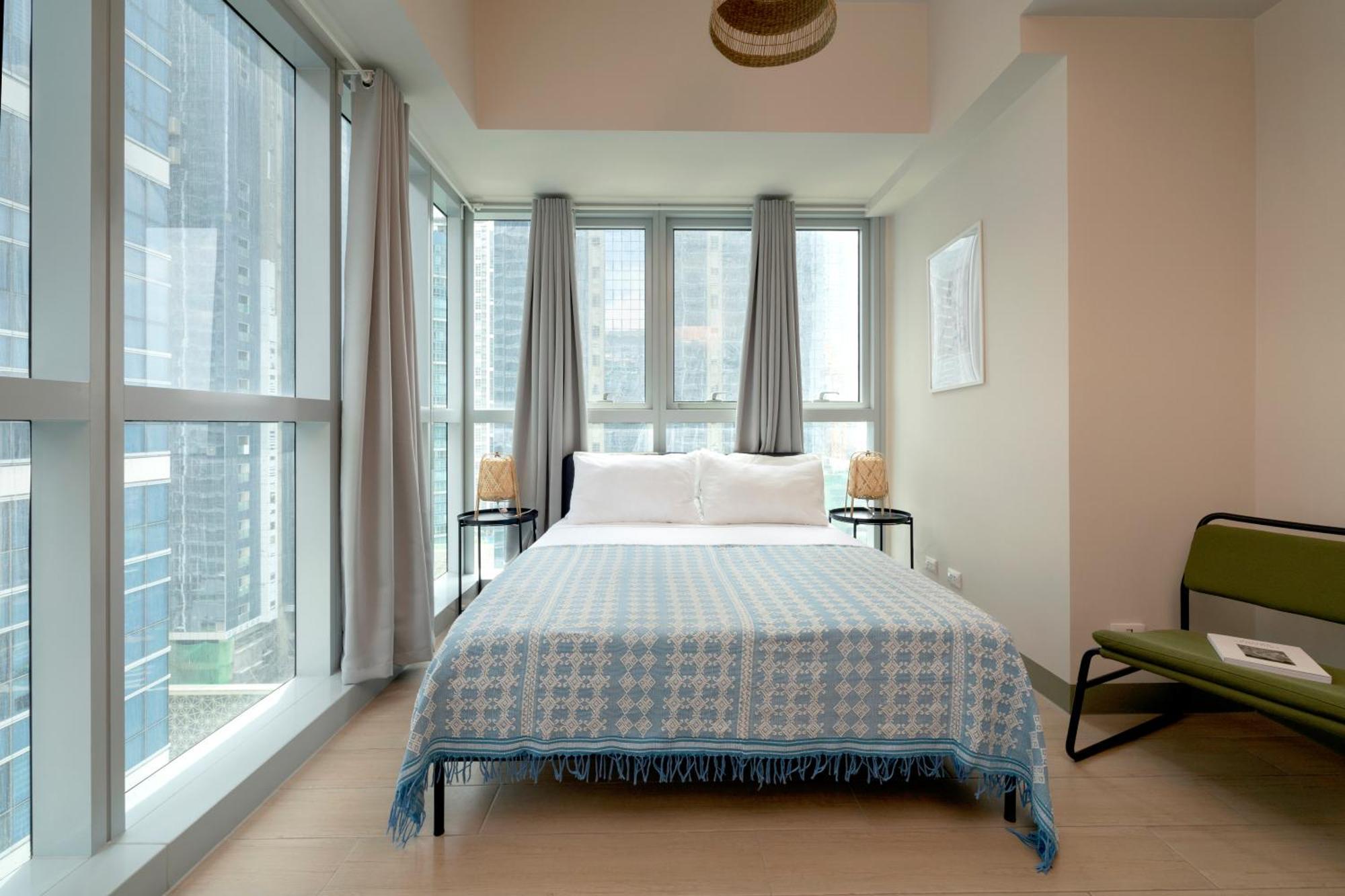 Uptown Parksuites Apartments Tower 2 Bgc By Ph Staycation Manila Esterno foto